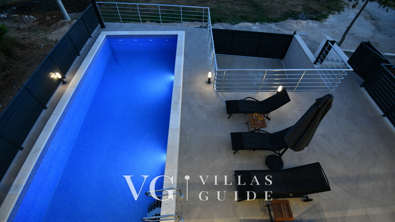Villa Neda 5*** Makarska-Glavina Donja Pool