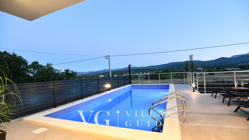 Villa Neda 5*** Makarska-Glavina Donja Pool