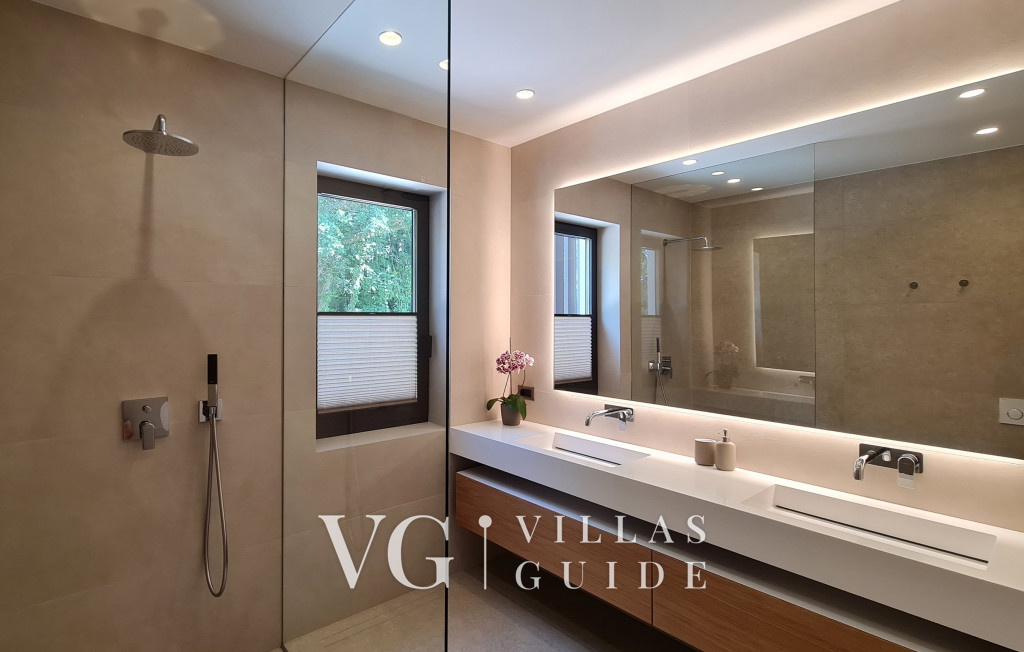 Villa Lux Natura Bathroom