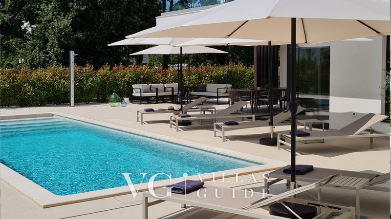 Villa Lux Natura Piscina