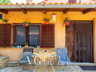 Villa Mirjana with pool Opatija Garden and property exterior