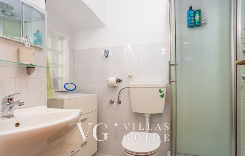 Villa Mirjana with pool Opatija Bathroom