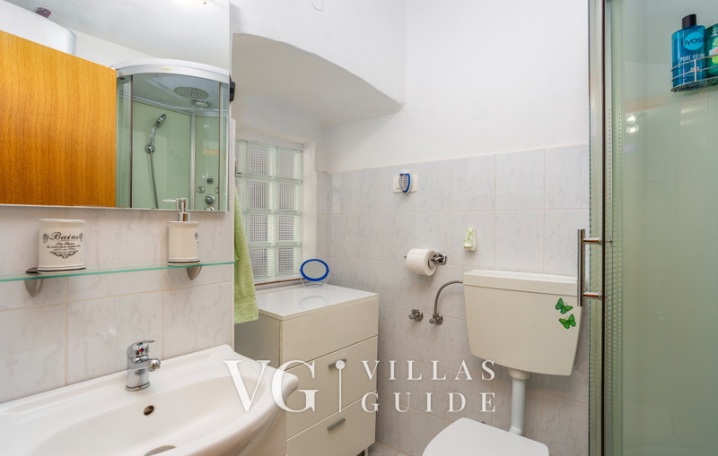 Villa Mirjana with pool Opatija Bathroom
