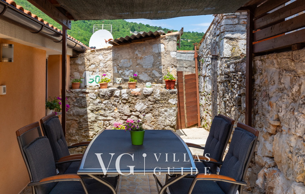 Villa Mirjana with pool Opatija Garden and property exterior