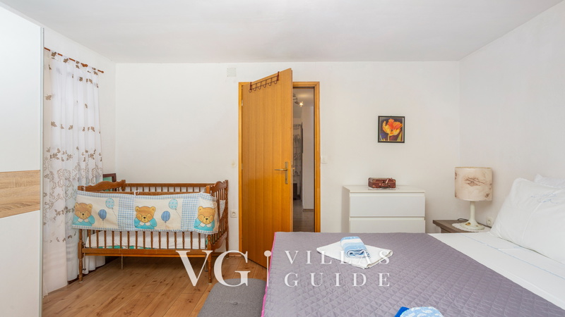 Villa Mirjana with pool Opatija Spavaća soba