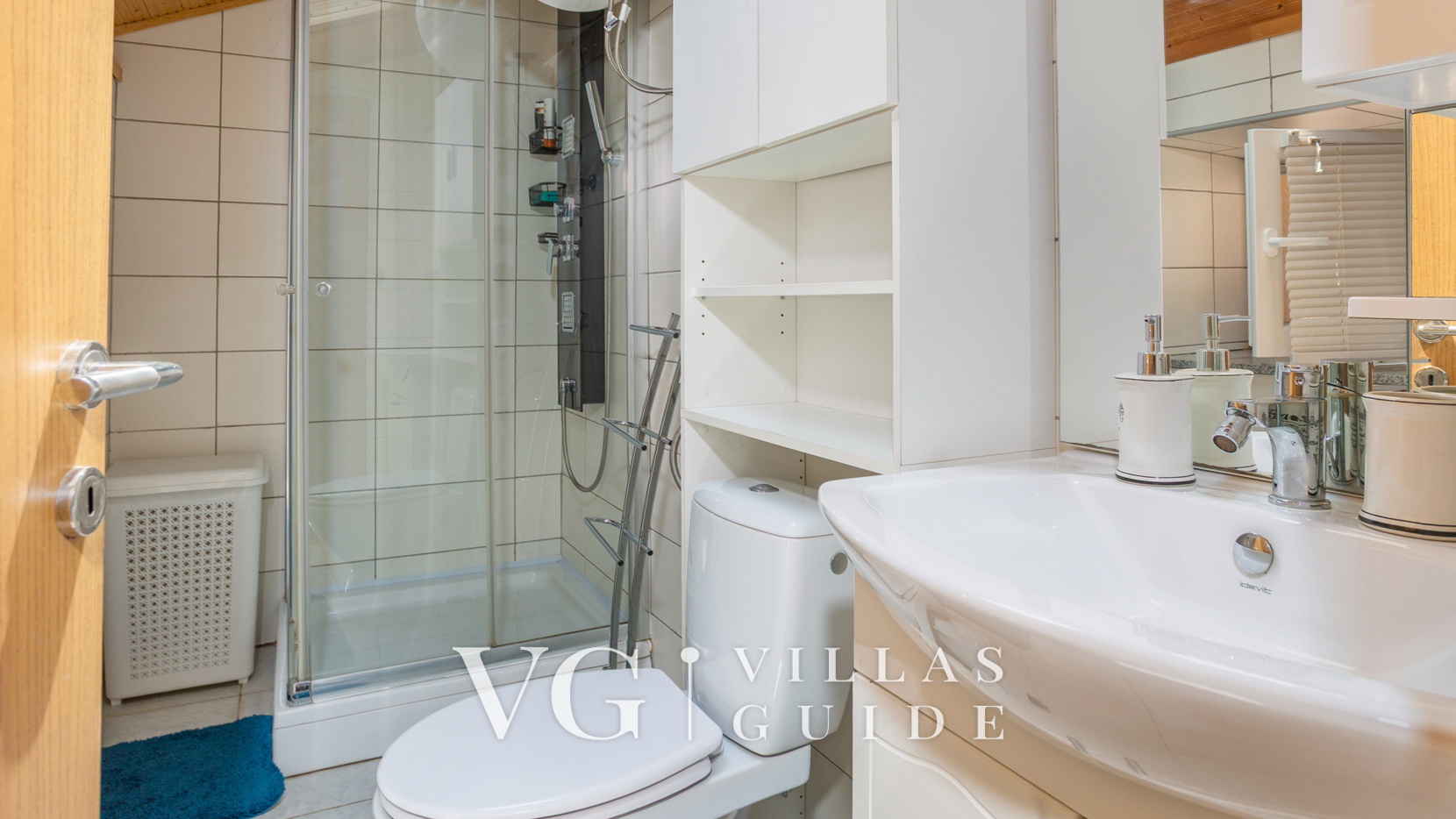 Villa Mirjana with pool Opatija Kupaonica