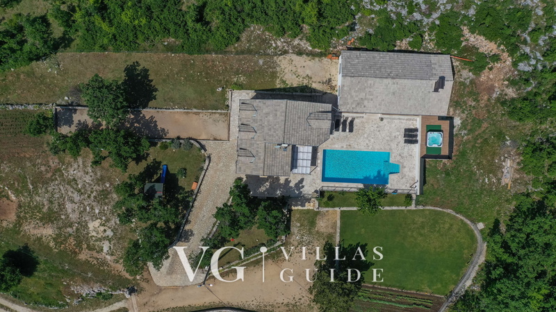 Villa Mir - Makarska-Krivodol Garden and property exterior