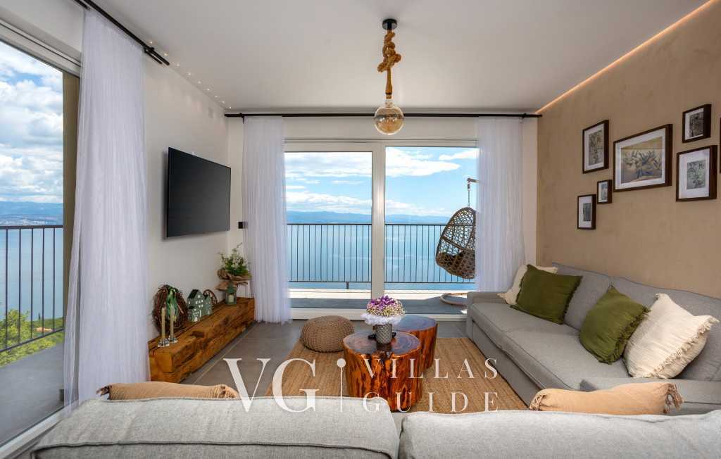 Holiday home Villa Aria with pool