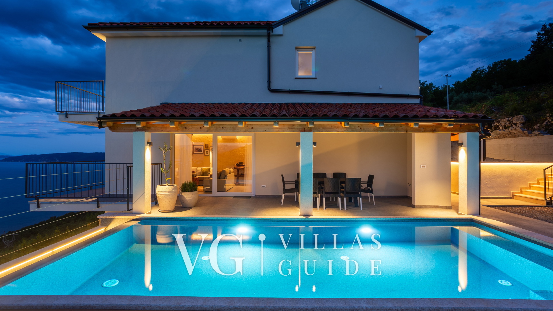 Holiday home Villa Aria with pool Garden and property exterior