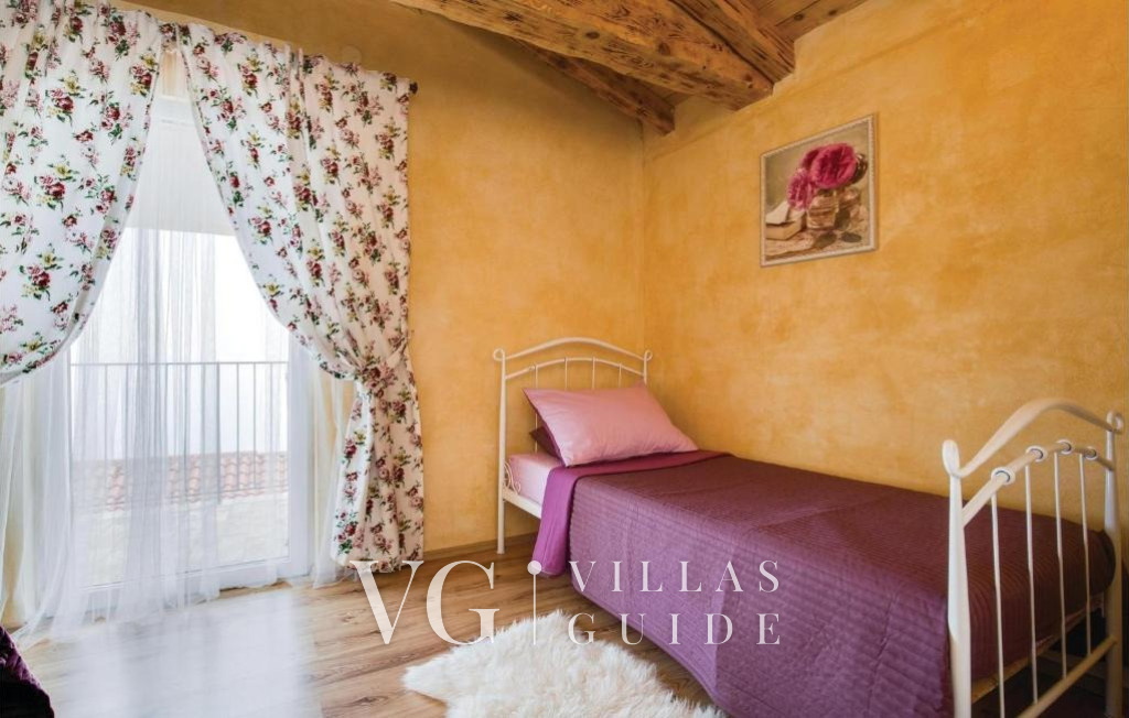 Holiday home Villa Bella with pool Bedroom