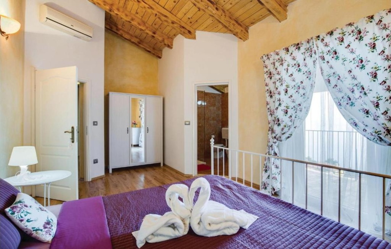 Holiday home Villa Bella with pool