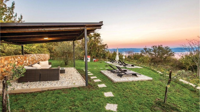 Holiday home Villa Bella with pool