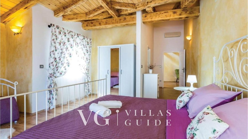 Holiday home Villa Bella with pool Bedroom