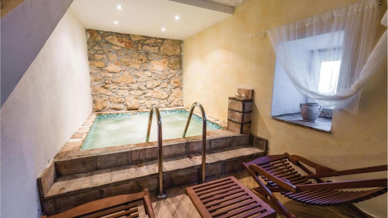 Holiday home Villa Bella with pool