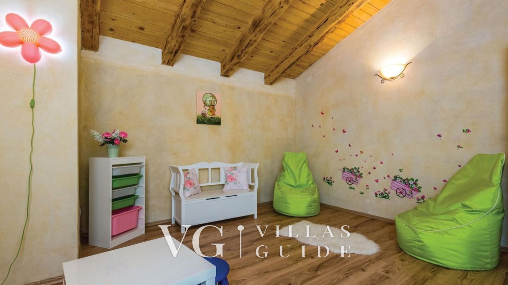 Holiday home Villa Bella with pool Additional content