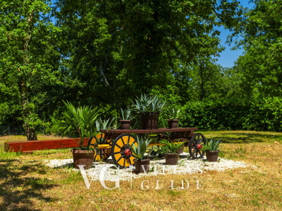 Vila Verde Additional content