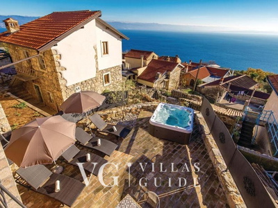 Holiday home villa Zora with outdoor whirpool