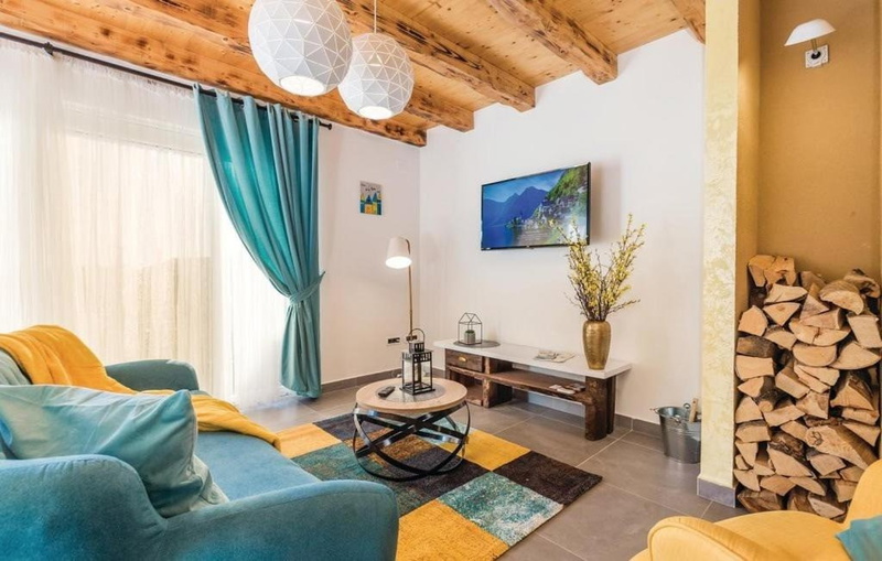 Holiday home villa Zora with outdoor whirpool