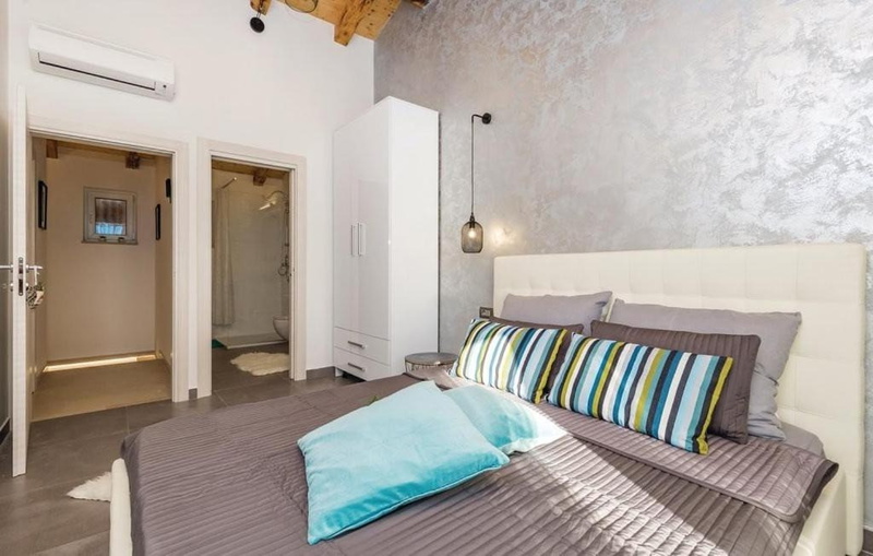 Holiday home villa Zora with outdoor whirpool