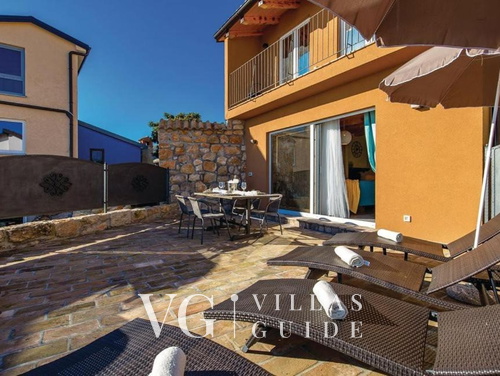 Holiday home villa Zora with outdoor whirpool