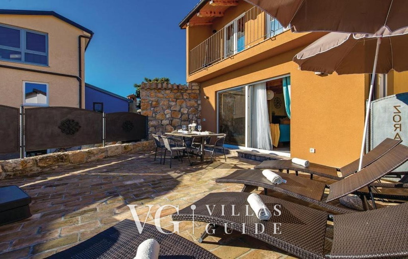 Holiday home villa Zora with outdoor whirpool