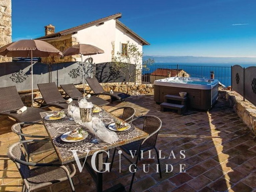 Holiday home villa Zora with outdoor whirpool