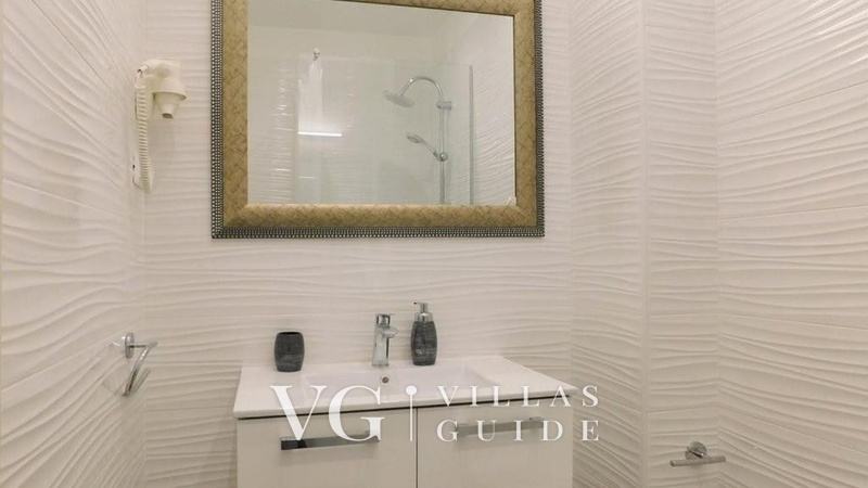 Holiday home villa Zora with outdoor whirpool Bagno