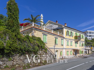 Holiday home Marijana with pool & whirpool Dvorište i vanjski dio objekta