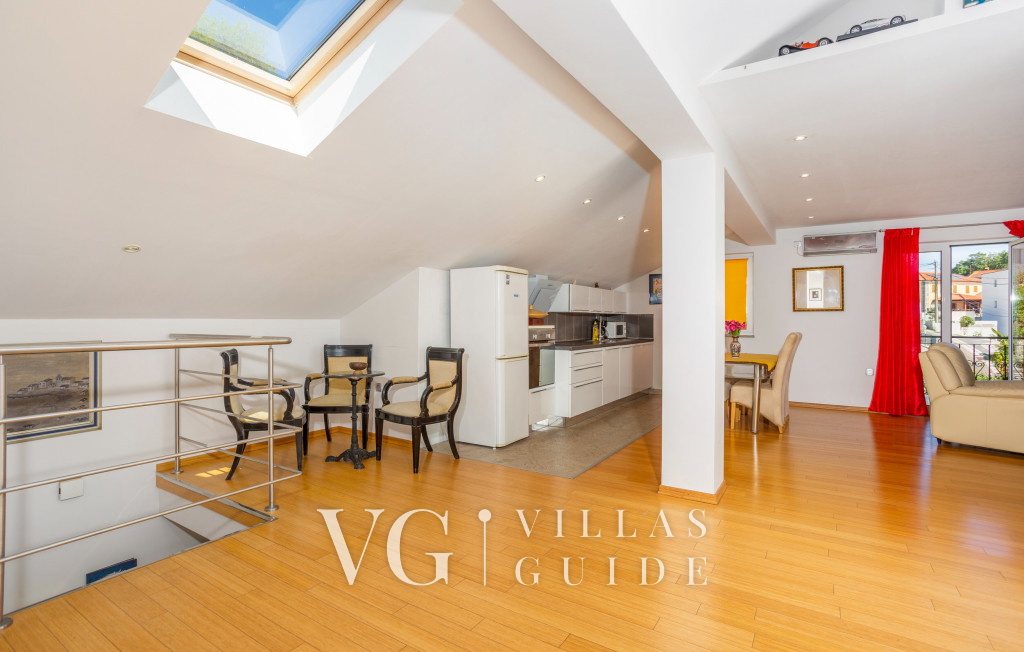 Holiday home Marijana with pool & whirpool Dnevni boravak