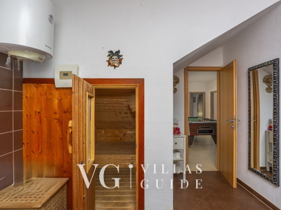 Holiday home Marijana with pool & whirpool wellness