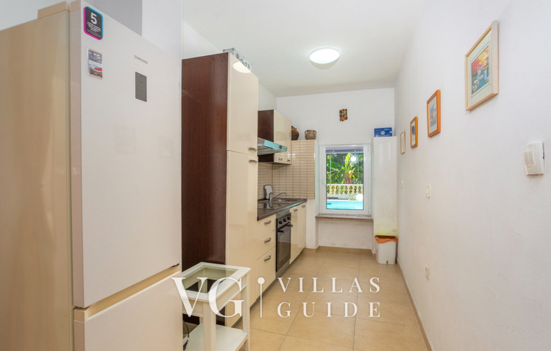 Holiday home Marijana with pool & whirpool Kitchen