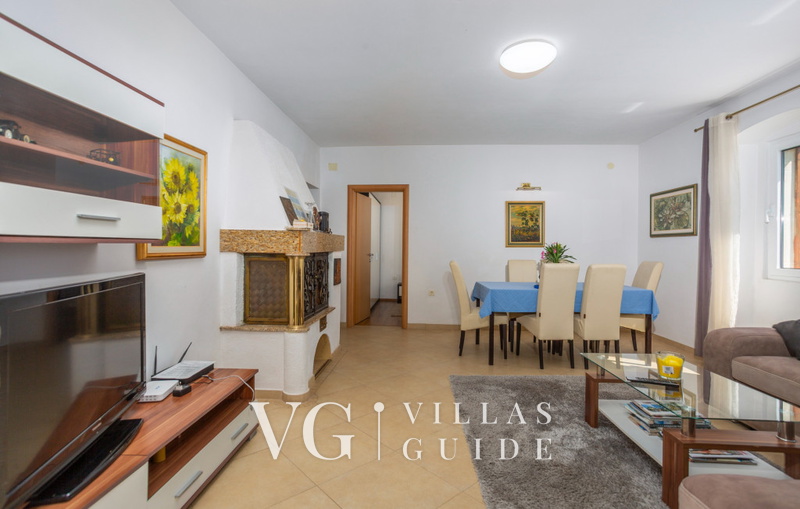 Holiday home Marijana with pool & whirpool Living room