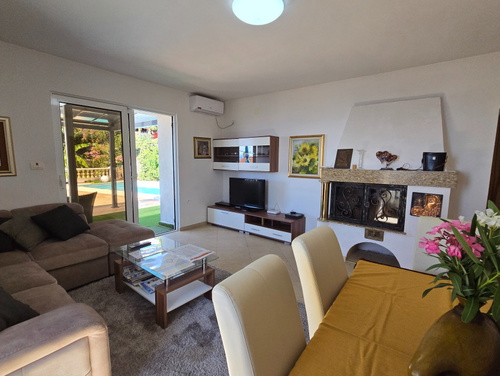 Holiday home Marijana with pool & whirpool