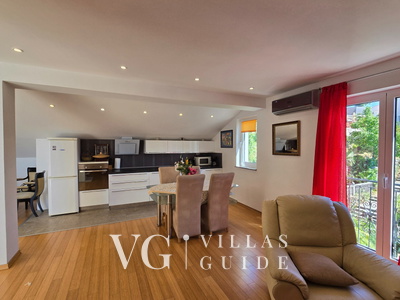 Holiday home Marijana with pool & whirpool Kuhinja