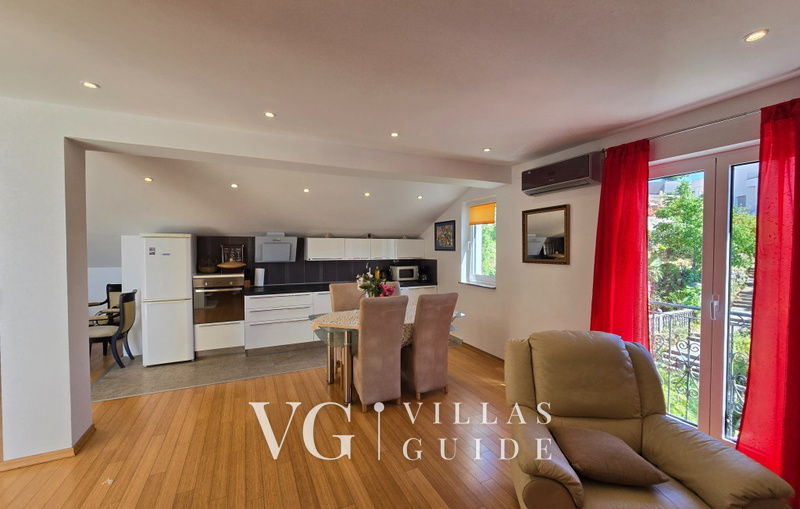 Holiday home Marijana with pool & whirpool Kitchen