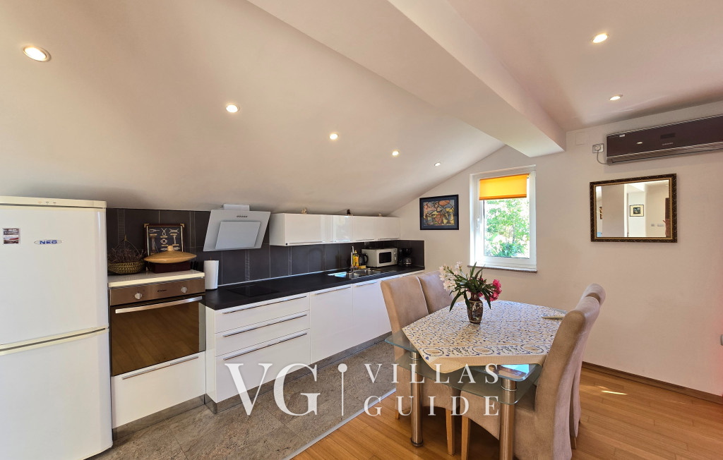 Holiday home Marijana with pool & whirpool Kitchen