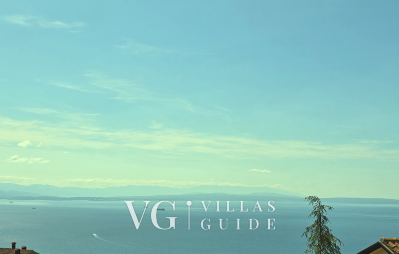 Holiday home Marijana with pool & whirpool Garden and property exterior