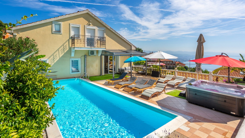 Holiday home Marijana with pool & whirpool