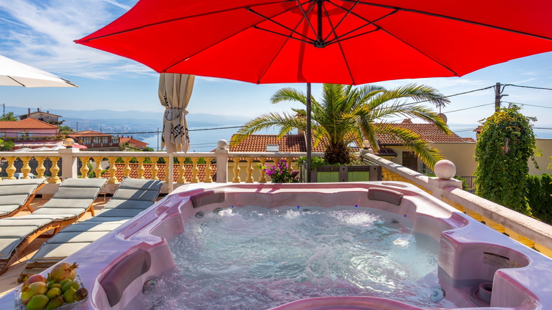 Holiday home Marijana with pool & whirpool