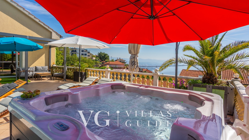 Holiday home Marijana with pool & whirpool wellness