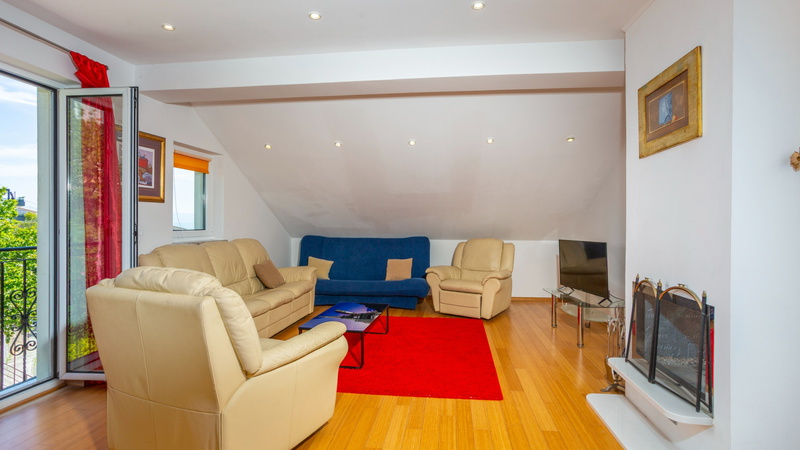 Holiday home Marijana with pool & whirpool