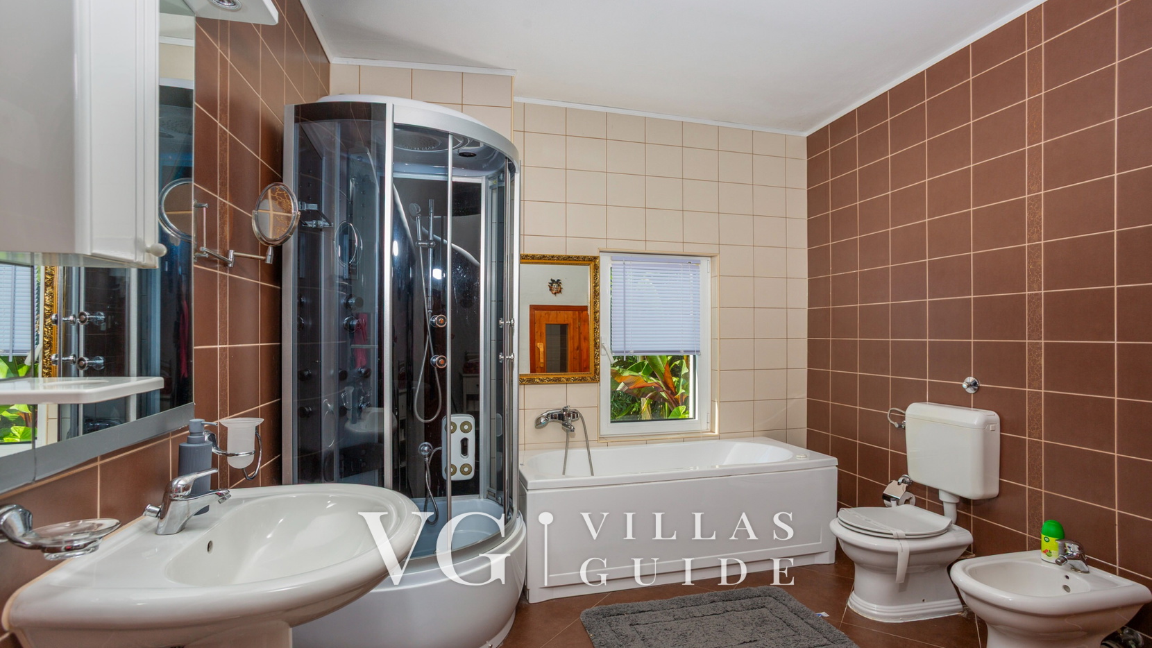 Holiday home Marijana with pool & whirpool Kupaonica