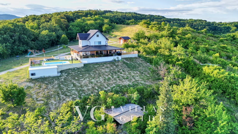 Villa AD Astra Microlocation