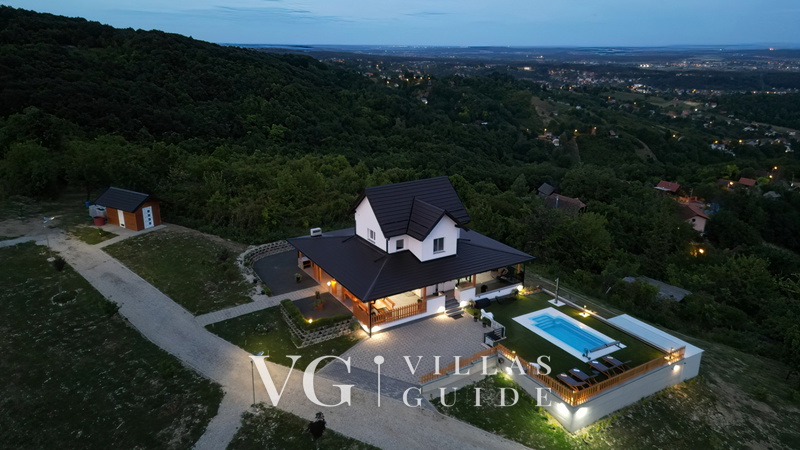 Villa AD Astra Microlocation