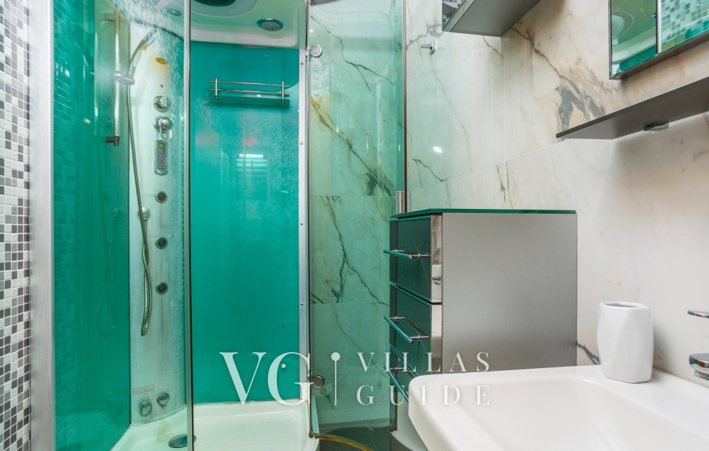 Holiday Home Villa Laura - Island of Krk Bathroom