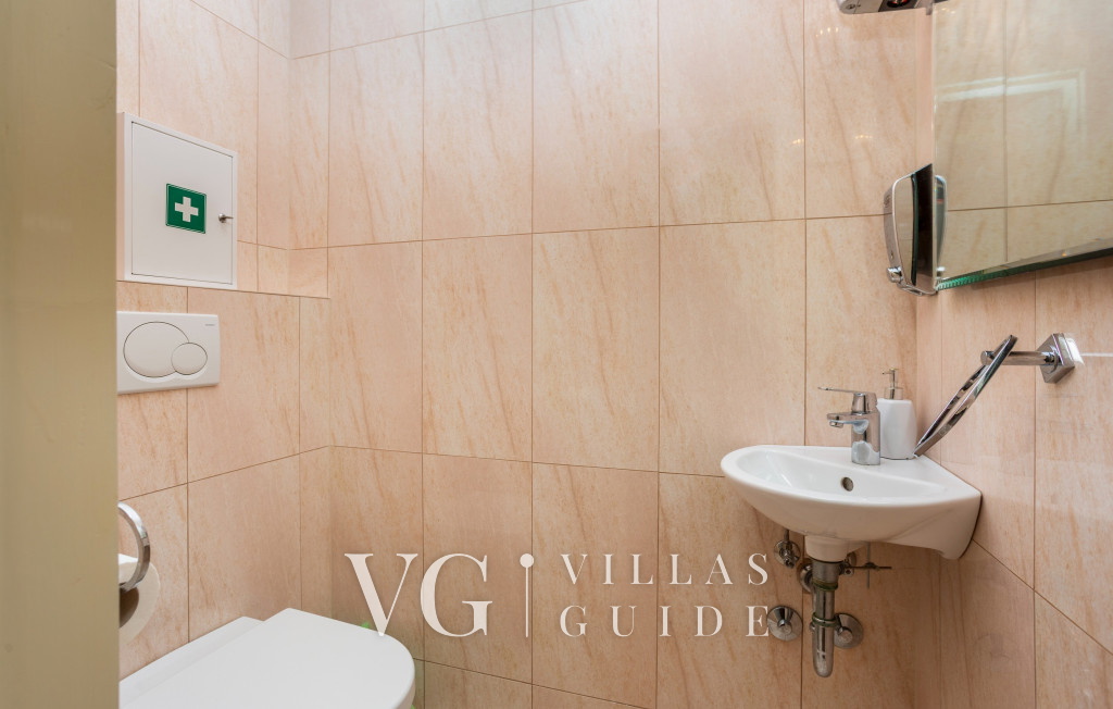 Holiday Home Villa Laura - Island of Krk Guest toilet