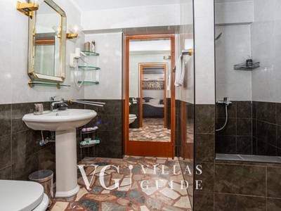 Holiday Home Villa Laura - Island of Krk Bathroom