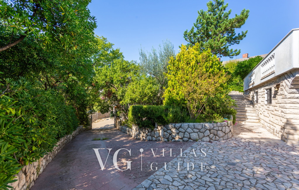 Holiday Home Villa Laura - Island of Krk Garden and property exterior