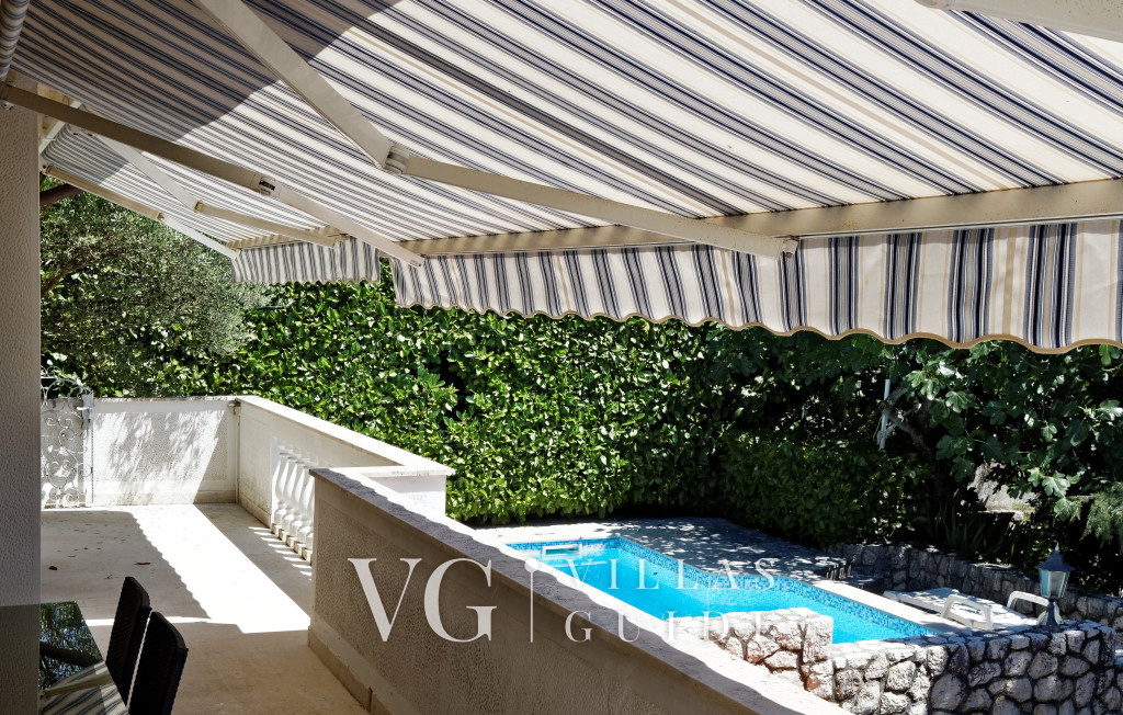 Holiday Home Villa Laura - Island of Krk Garden and property exterior