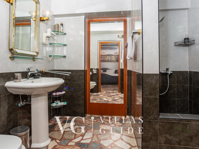 Holiday Home Villa Laura - Island of Krk Bathroom